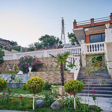The Hilltop Skyline Hotel Tbilisi Esterno foto