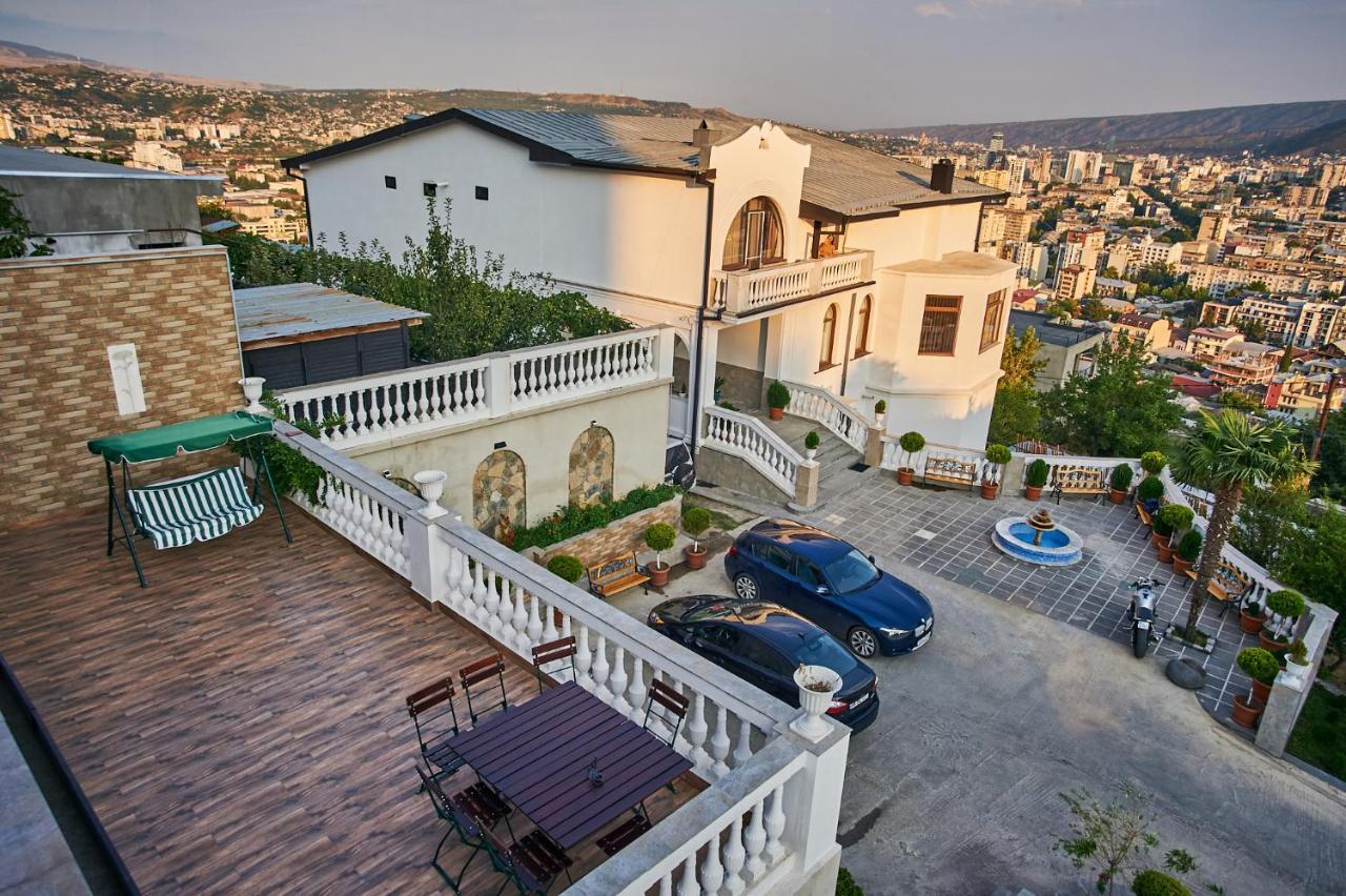 The Hilltop Skyline Hotel Tbilisi Esterno foto