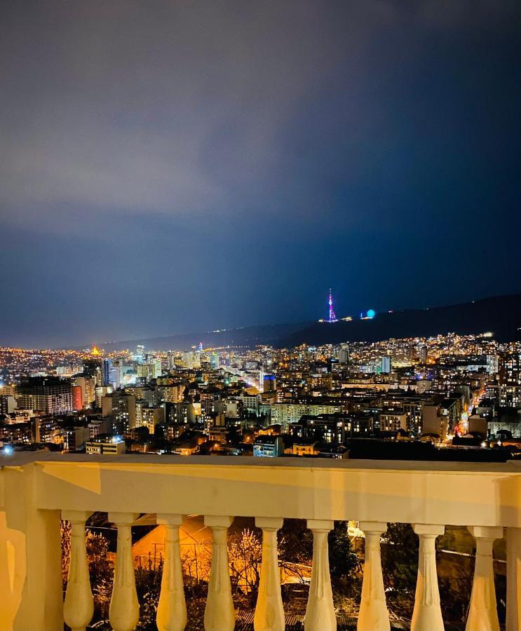 The Hilltop Skyline Hotel Tbilisi Esterno foto
